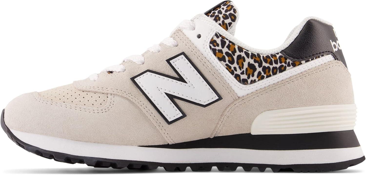 imageNew Balance Womens 574 V2 Essential SneakerGreyBlack