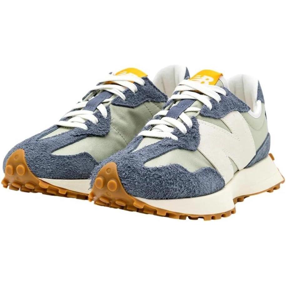 imageNew Balance Womens 574 V2 Essential SneakerGreyGreen