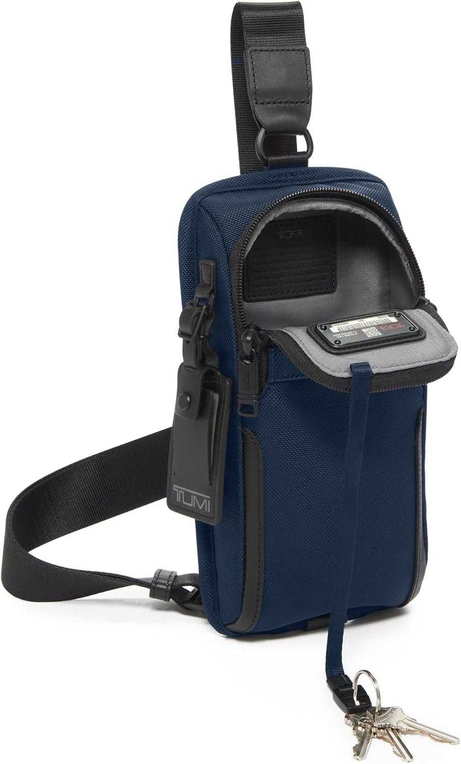 imageTUMI UtilityNavy