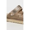 UGG Women’s Goldenstar Glide Sandal(Sand)
