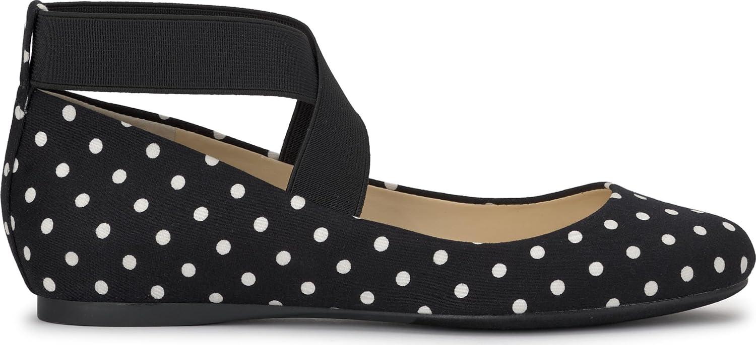 imageJessica Simpson Womens Mandalaye Ballet FlatBlackWhite Polkadot Print
