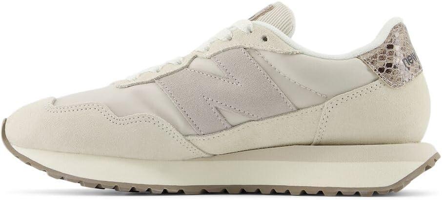 imageNew Balance Womens 237 V1 SneakerWhiteBeige