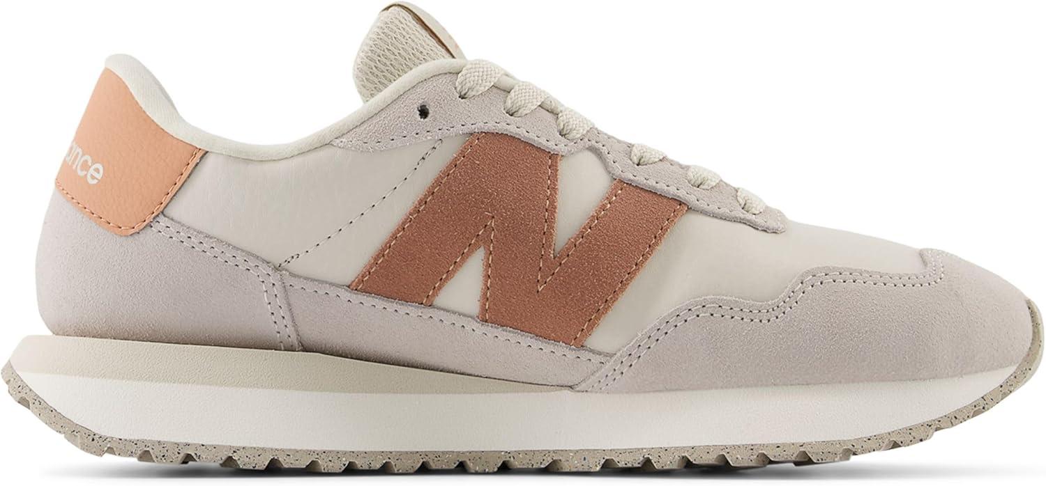 imageNew Balance Womens 237 V1 SneakerWhitePink