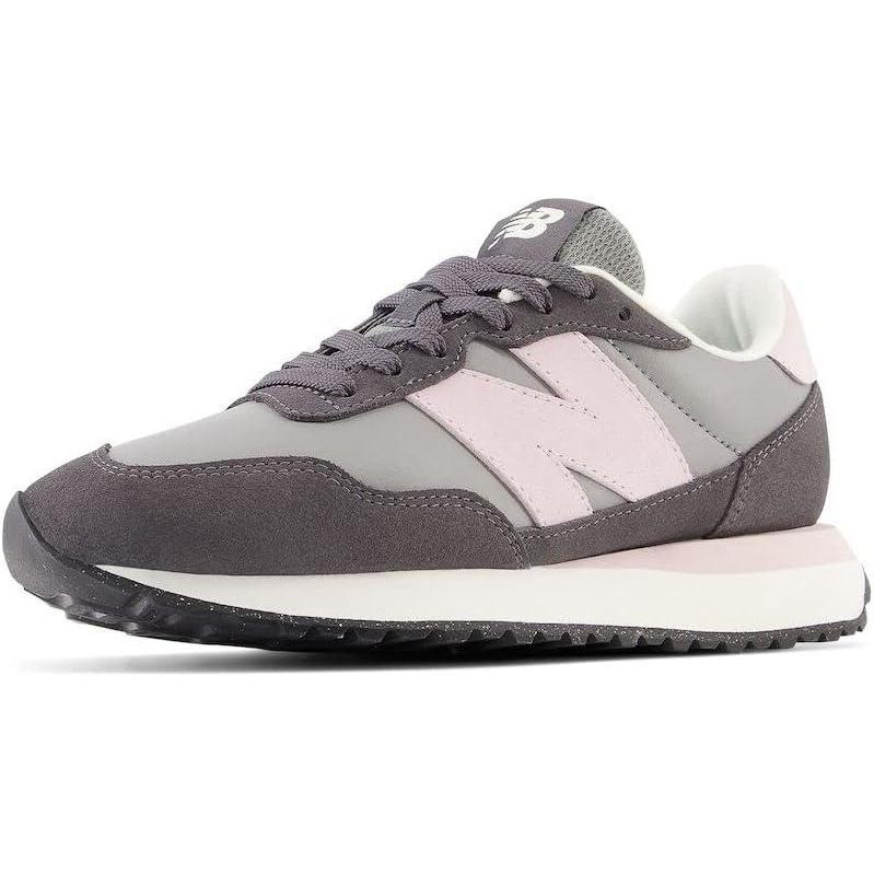 imageNew Balance Womens 237 V1 SneakerSoft CopperSweet Caramel