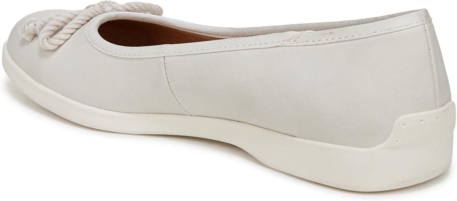 imageLifeStride Womens Maura Ballet FlatCloud White