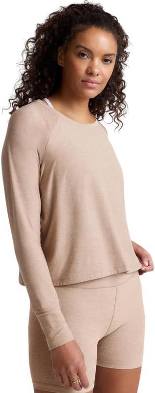image:imageBeyond Yoga Womens Featherweight Daydreamer PulloverSand Swept Heather