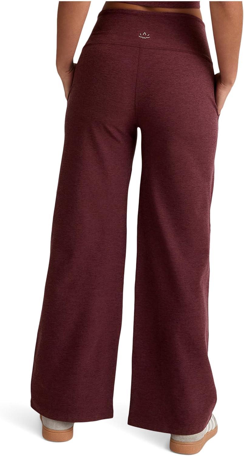 image:imageBeyond Yoga Womens Spacedye Laid Back PantMidnight Burgundy Heather