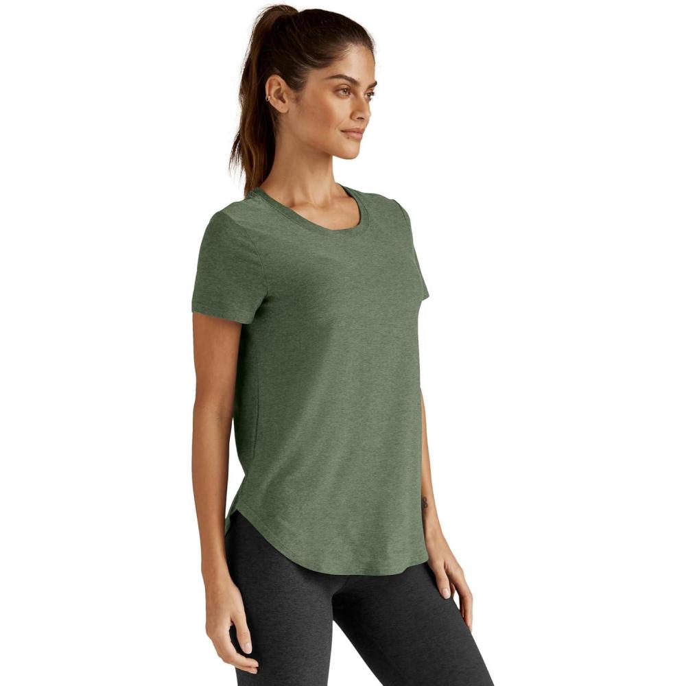 image:imageBeyond Yoga Womens Featherweight On The Down Low TeeMoss Green Heather