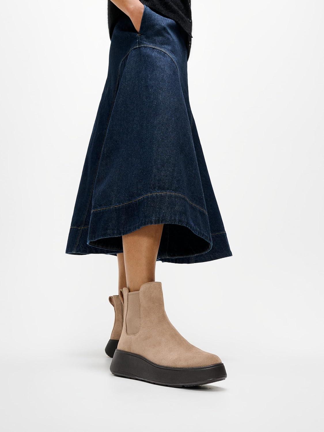 image:imageFitFlop womens Fmode Suede Flatform Chelsea Boots 2tone ElasticTaupe