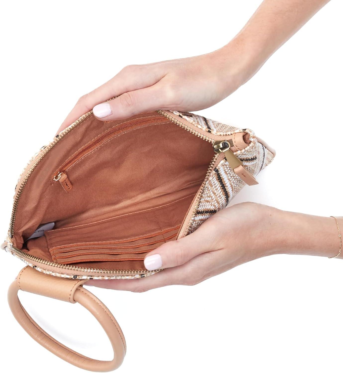 image:imageHOBO Sable WristletCream Raffia