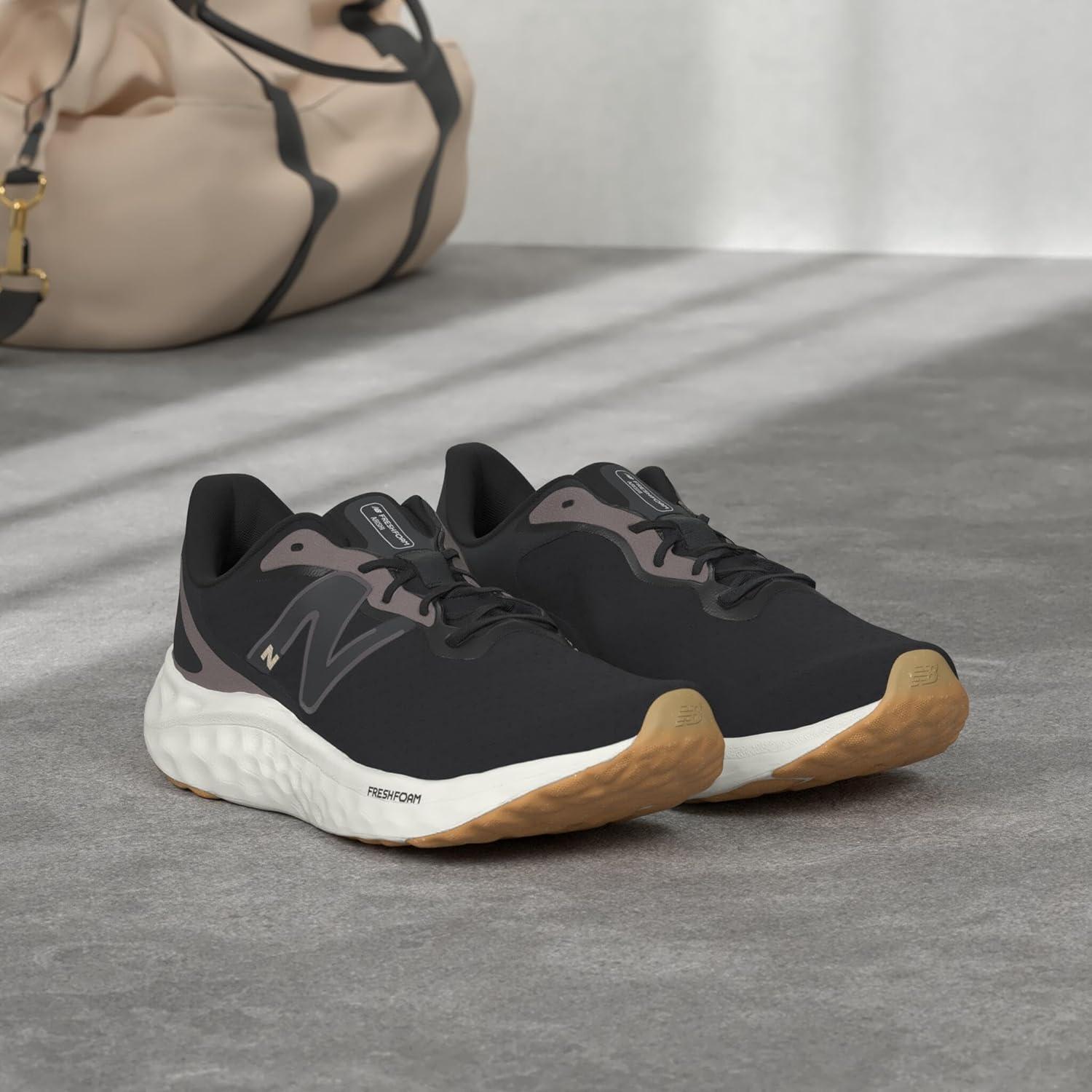 image:imageNew Balance Womens Fresh Foam Arishi V4 Running ShoeBlackLight Gold MetallicGum 2