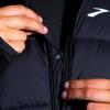 Brooks womens Shield Hybrid Vest 3.0(Black)