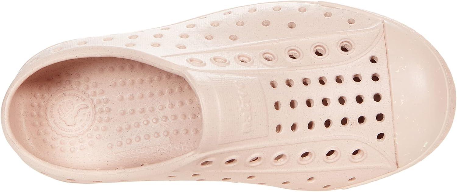 image:imageGrey Bloom Jefferson by NativeChameleon PinkChameleon PinkShell Speckles