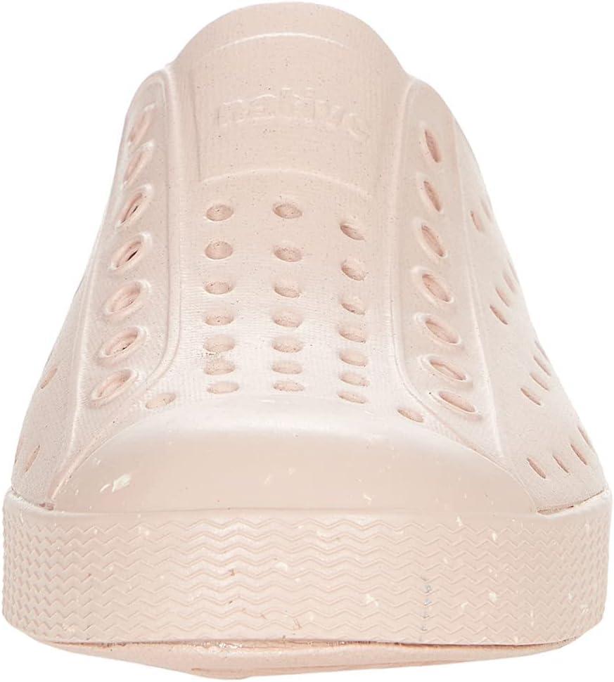 image:imageGrey Bloom Jefferson by NativeChameleon PinkChameleon PinkShell Speckles