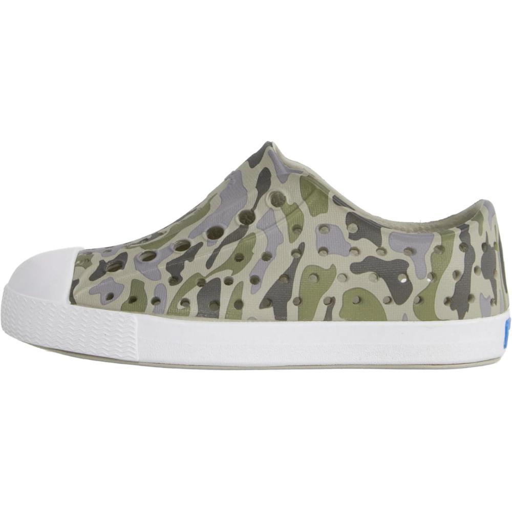 image:imageNative Shoes UnisexKids Jefferson Print SneakersSilk GreyShell WhiteVetiver Camo
