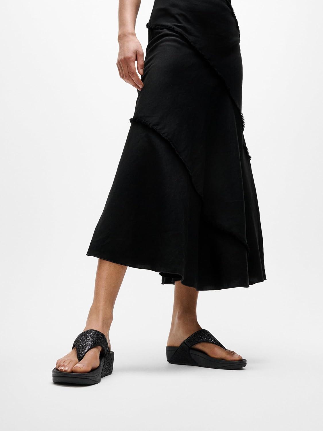 image:imageFitFlop Womens Lulu Crinkled Shimmer Thong SandalBlack