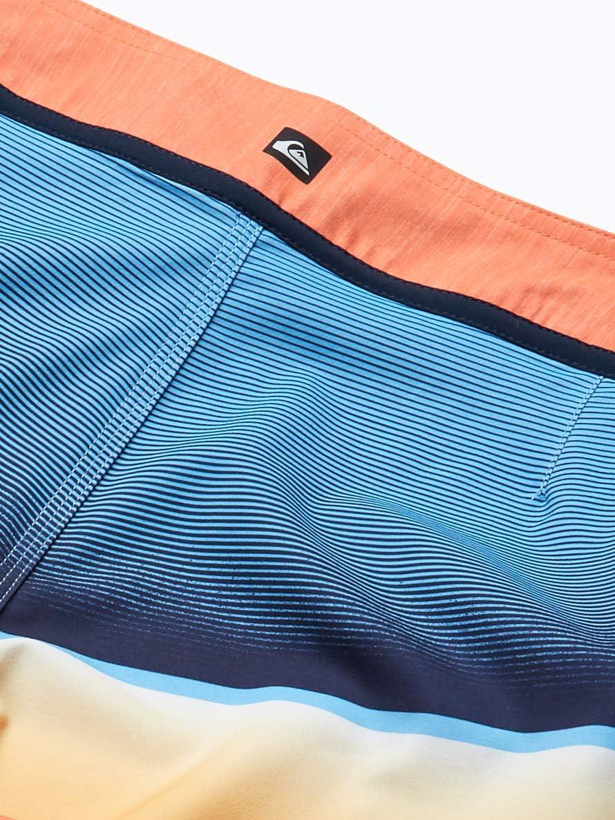 image:imageQuiksilver Mens Everyday Stripe Vee 21 BoardshortNasturticm