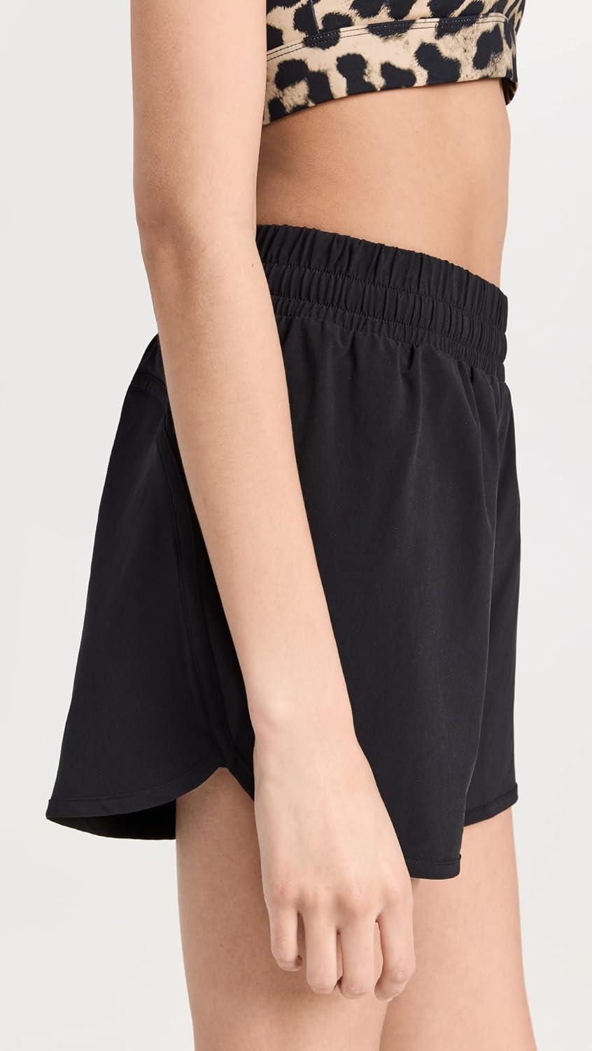 image:imageBeyond Yoga Womens in Stride Lined ShortsTrue Black